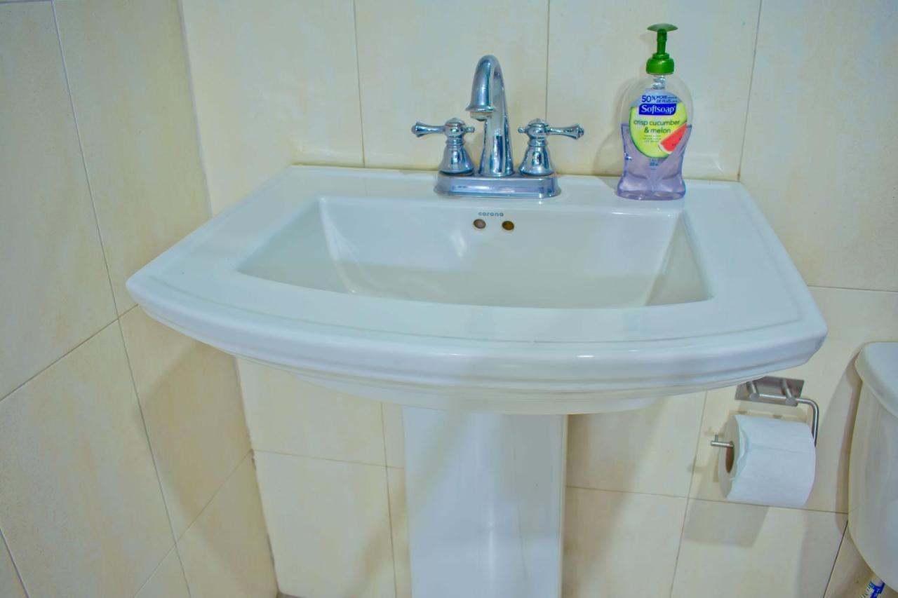 Donhead New Kingston Apt 5 Dış mekan fotoğraf