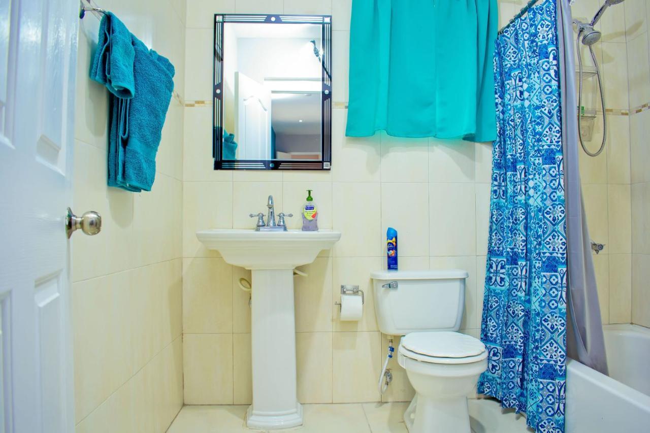 Donhead New Kingston Apt 5 Dış mekan fotoğraf