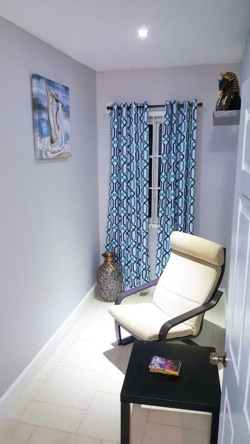 Donhead New Kingston Apt 5 Dış mekan fotoğraf